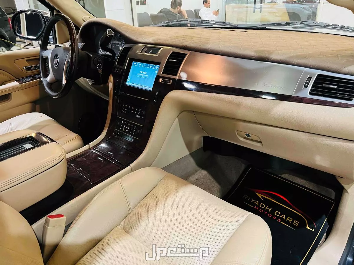 كاديلاك اسكاليد 2012 مستعملة للبيع في الرياض بسعر 48 ألف ريال سعودي