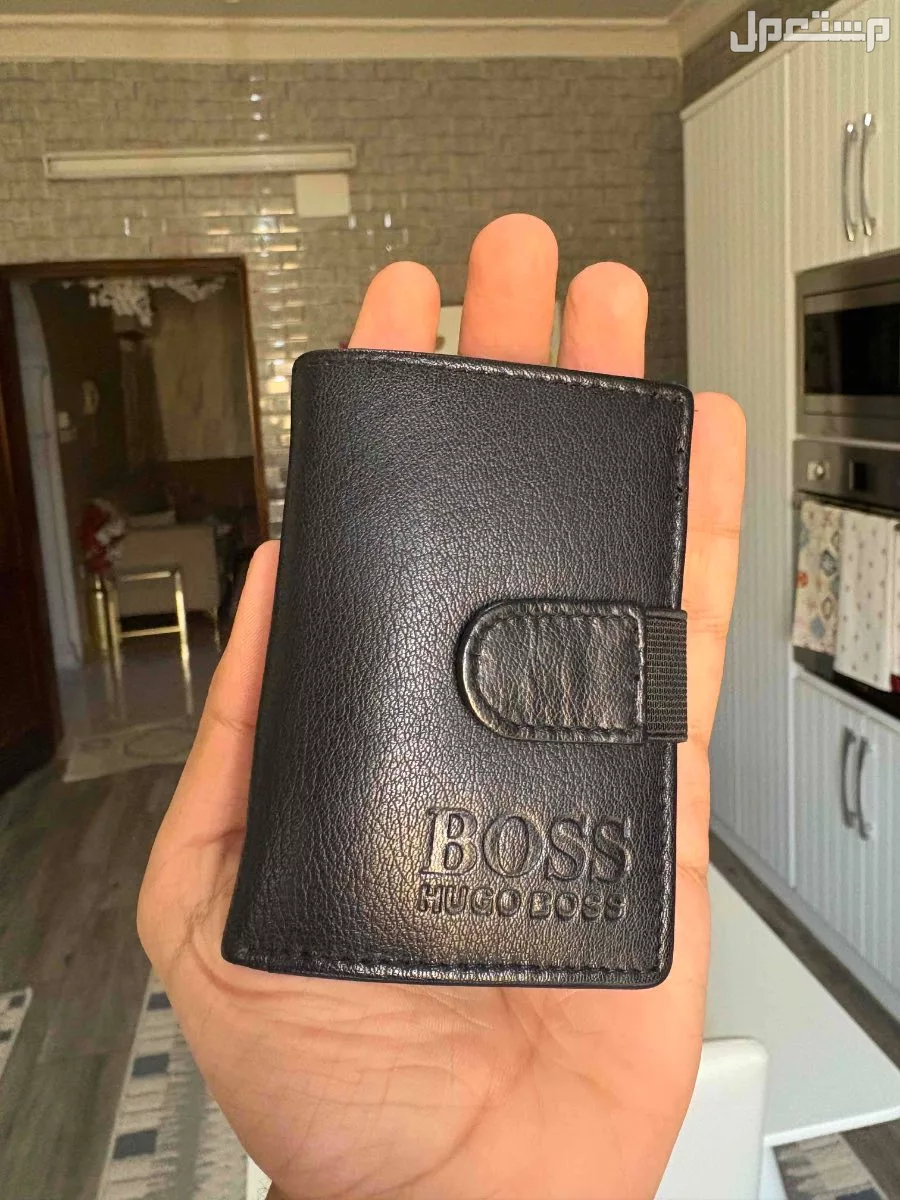 محفظة Bossبيع مستعجل في مكة المكرمة بسعر 100 ريال سعودي