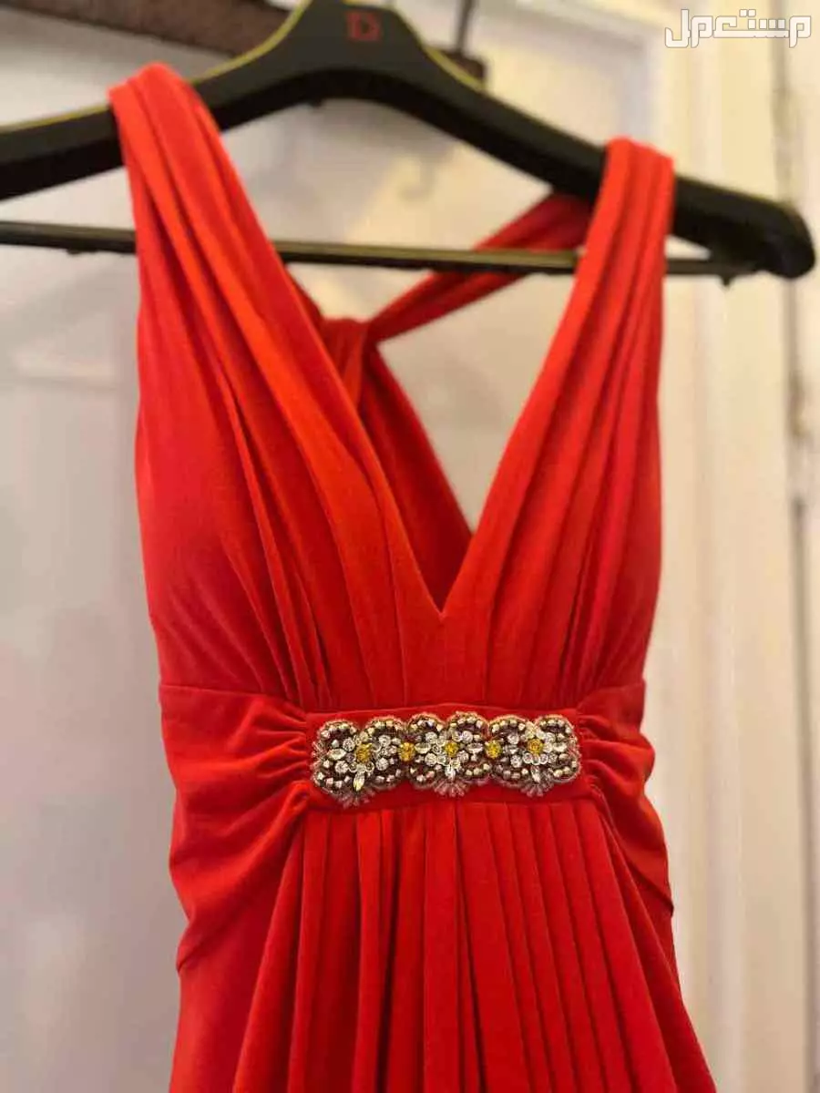 للبيع فستان سهرات انثوي ناعم جدا من Jane norman London في الرياض بسعر 500 ريال