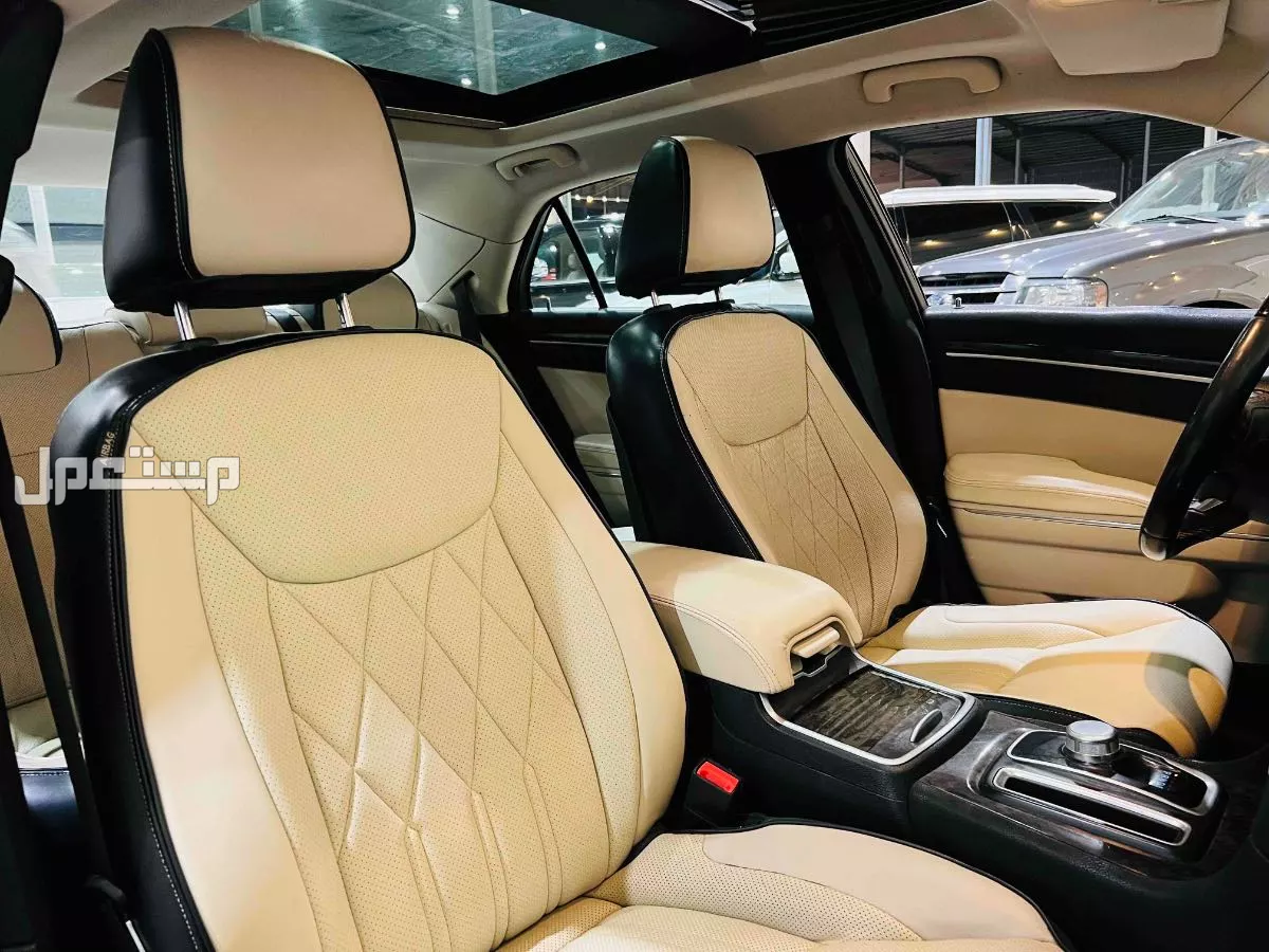 كرايسلر C300 2015 مستعملة للبيع في الرياض بسعر 54 ألف ريال سعودي