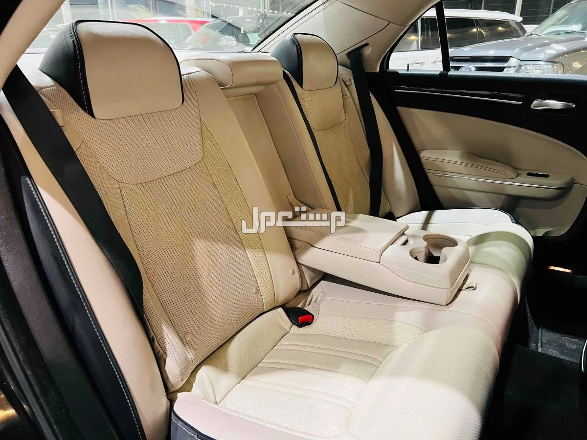 كرايسلر C300 2015 مستعملة للبيع في الرياض بسعر 54 ألف ريال سعودي