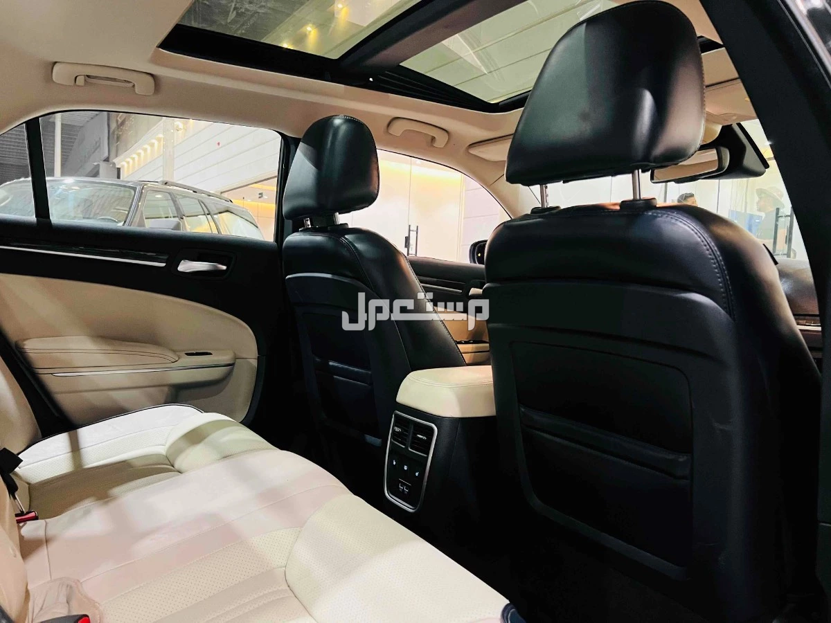 كرايسلر C300 2015 مستعملة للبيع في الرياض بسعر 54 ألف ريال سعودي