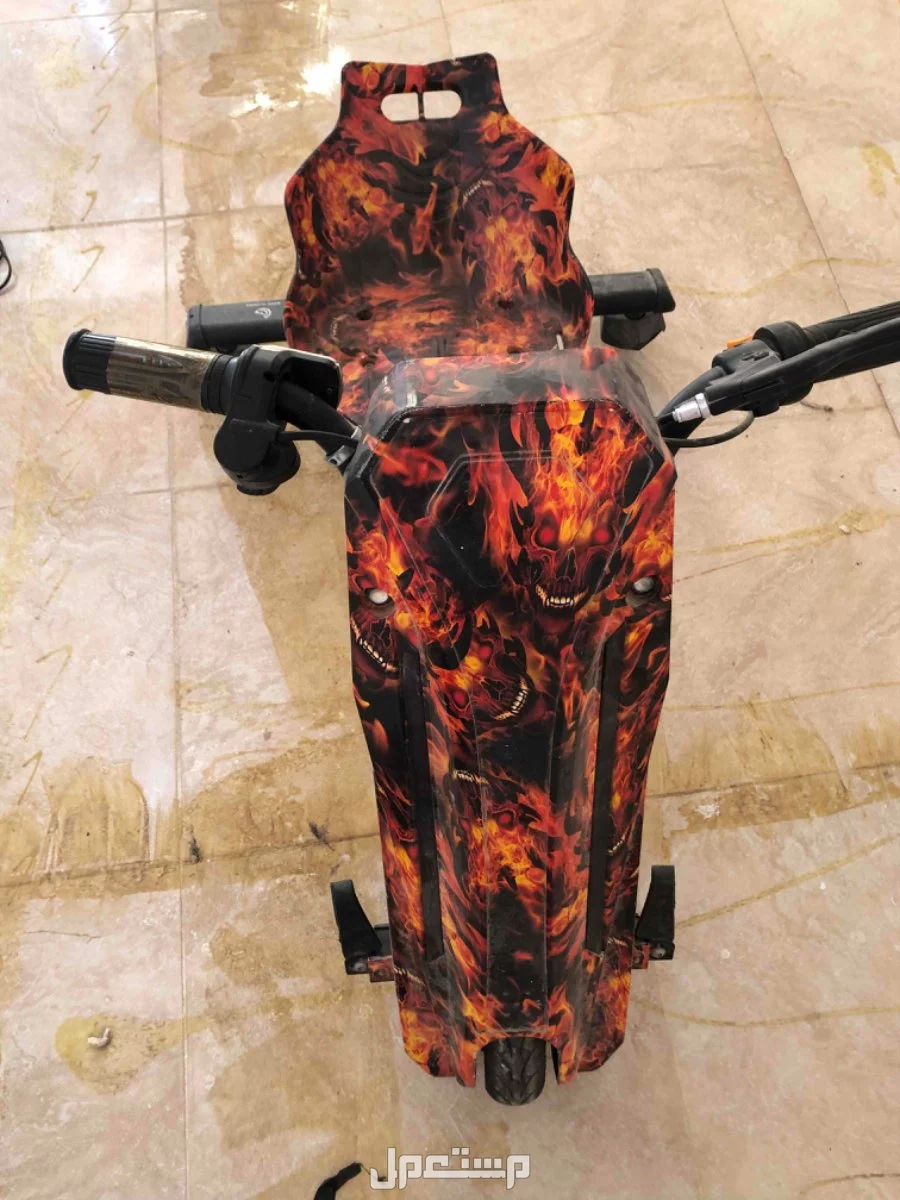 للبيع سكوتر كهربائي معه شاحنة  في عرعر بسعر 500 ريال سعودي