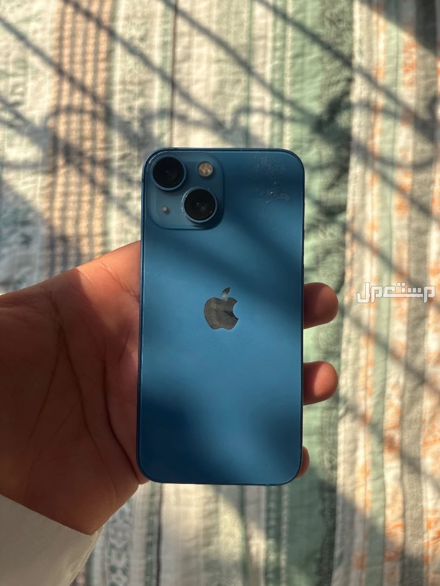 للبيع جوال آيفون 13 ميني اللون ازرق ماركة أبل في الدمام بسعر 1100 ريال سعودي