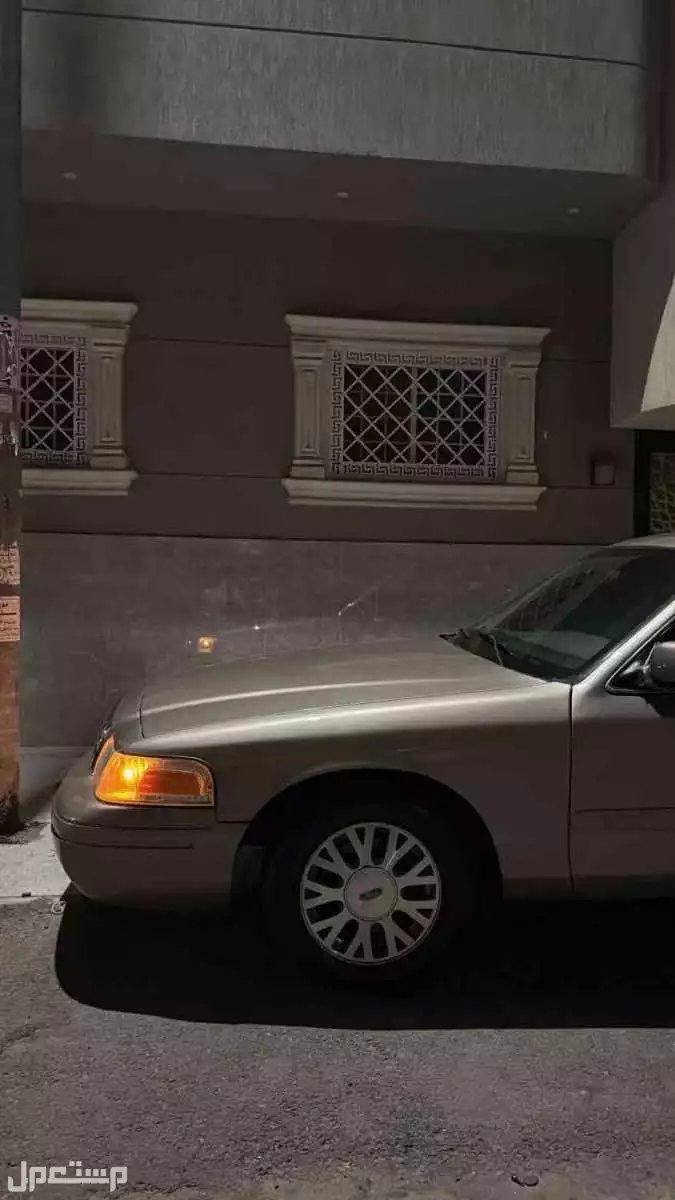 فورد كراون فكتوريا 2005 مستعملة للبيع في الطائف بسعر 20 ألف ريال سعودي