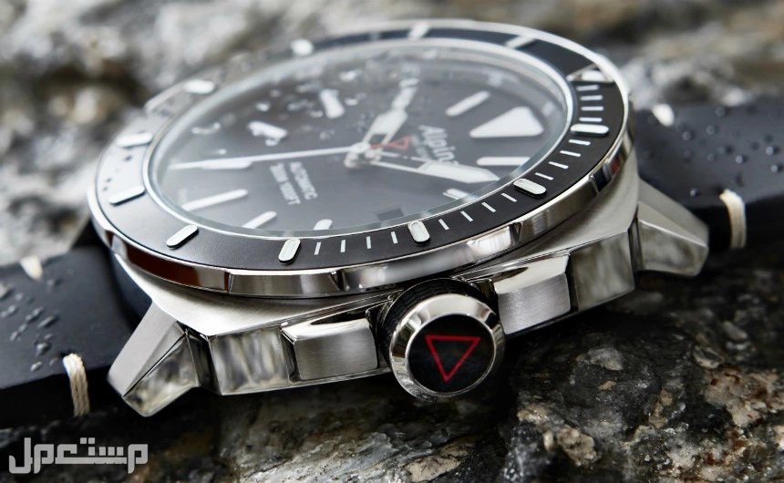 ساعة alpina بسعر 2500  مستعمل استعمال خفيف بدون ورق بدون كرتونة اصلية