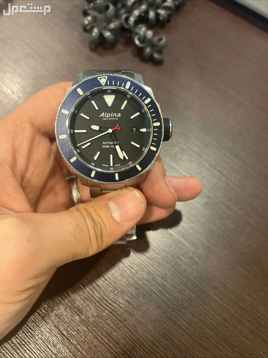 ساعة alpina بسعر 2500  مستعمل استعمال خفيف بدون ورق بدون كرتونة اصلية