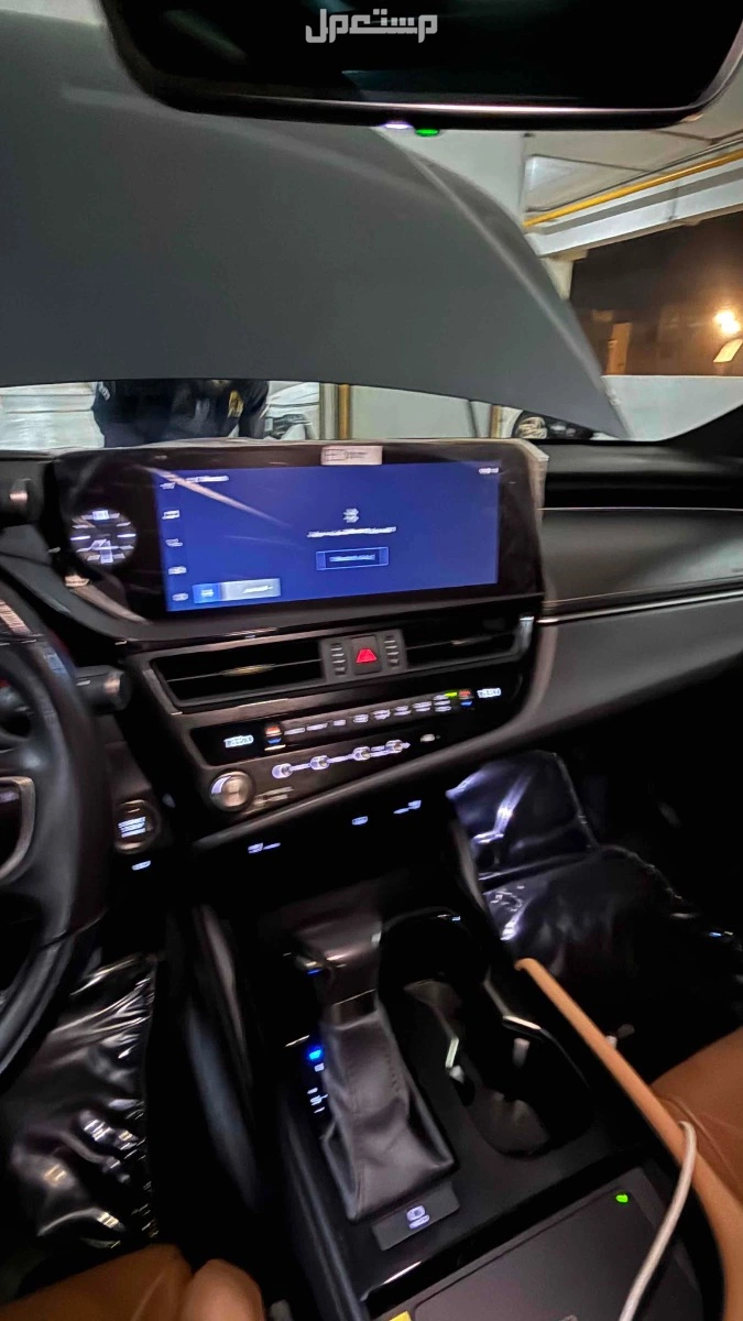 لكزس ES 2023 مستعملة للبيع في جدة بسعر 190 ألف ريال سعودي