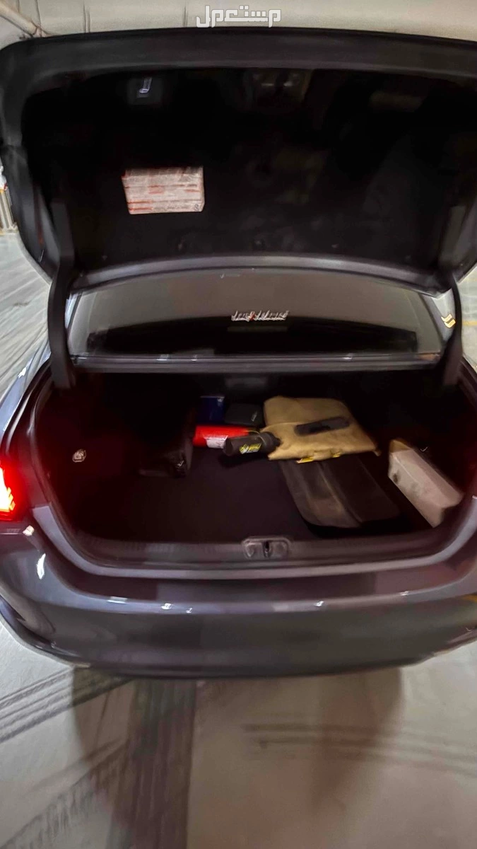لكزس ES 2023 مستعملة للبيع في جدة بسعر 190 ألف ريال سعودي
