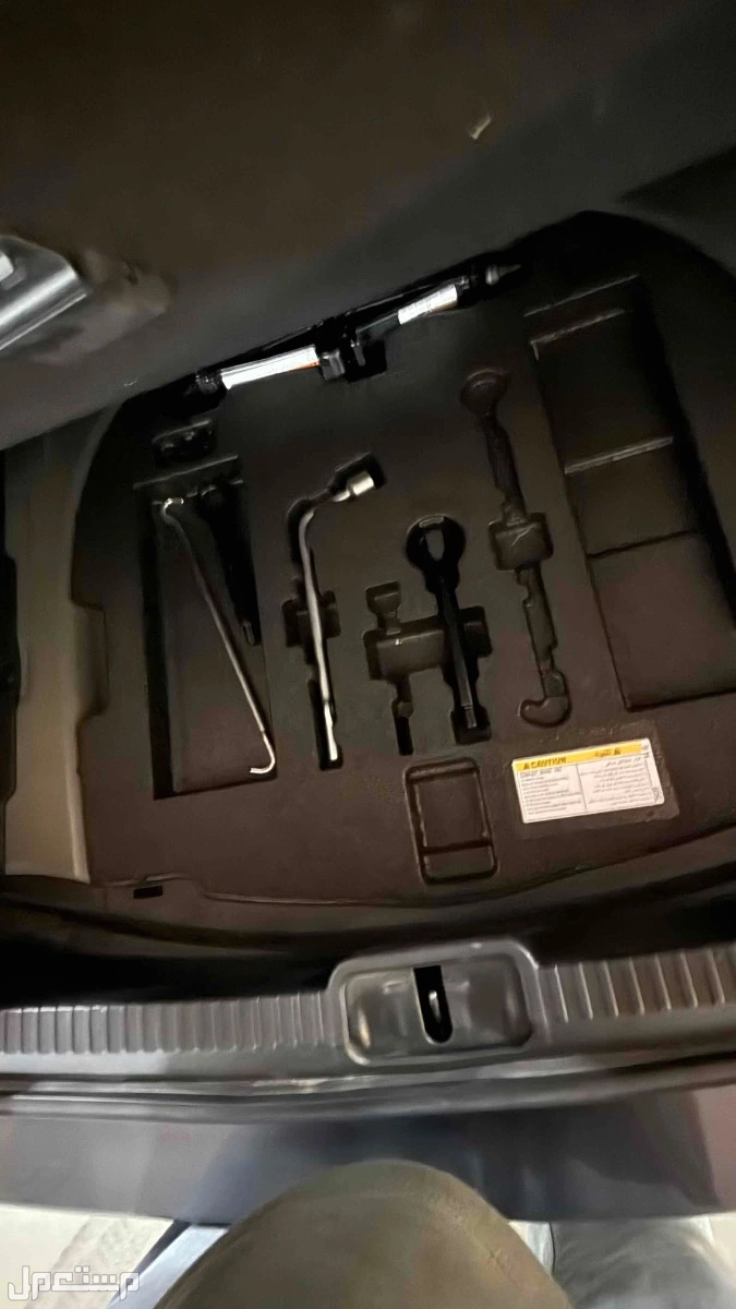 لكزس ES 2023 مستعملة للبيع في جدة بسعر 190 ألف ريال سعودي