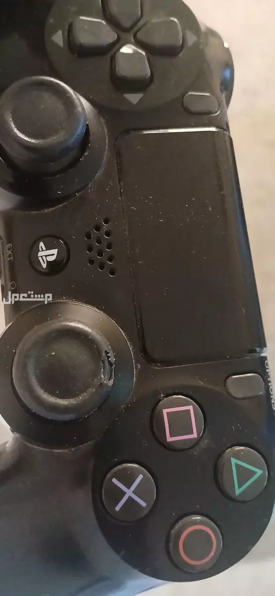 سوني 4 مستعمل ويدتين وحده اصليه والثانيه تجاريه  السعر ب250