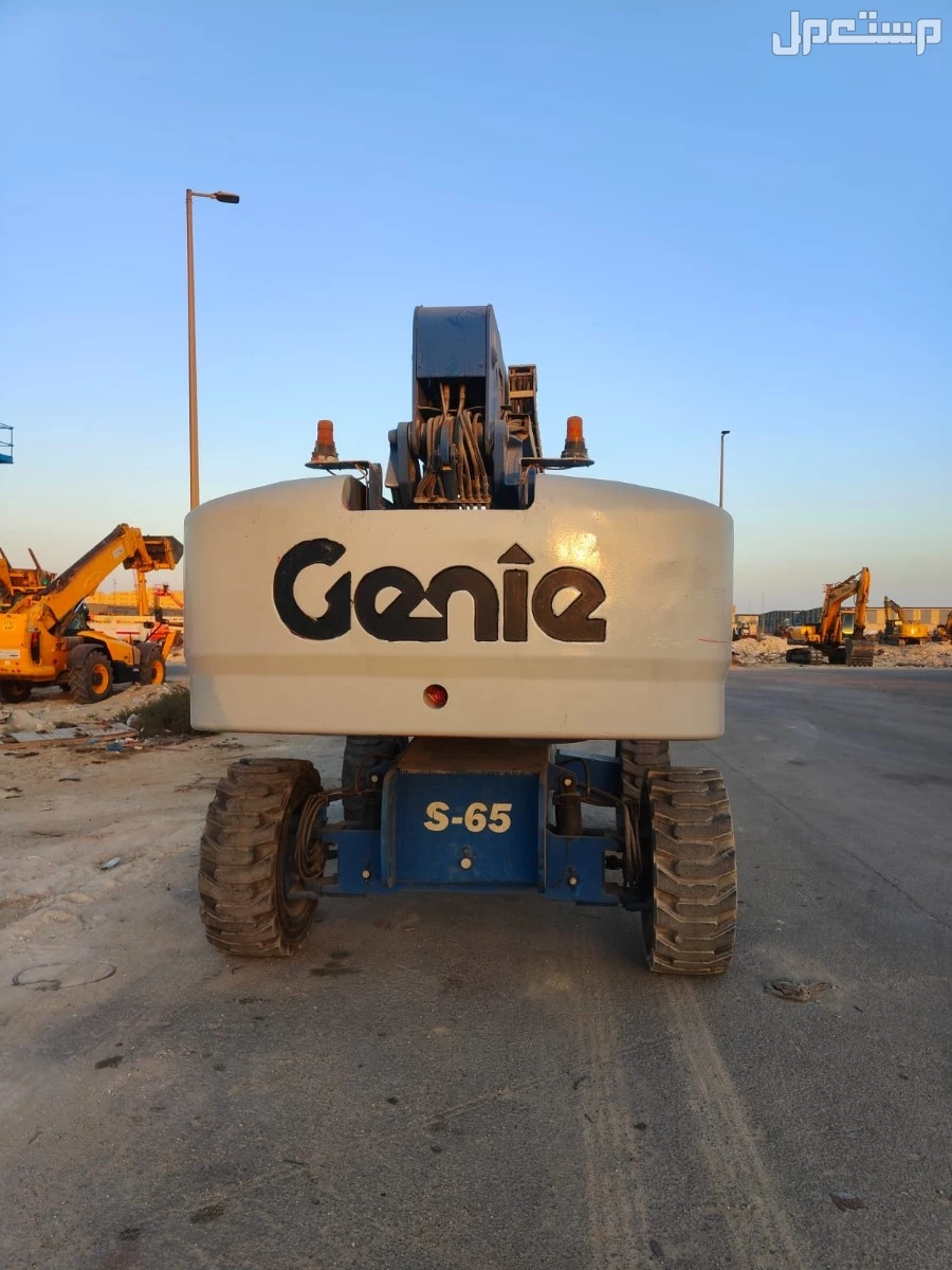 مين لفت ايجار خدمة رافعة شوكيه ايجار سطحة الجبيل النقل سيارات داخلي و خارجي