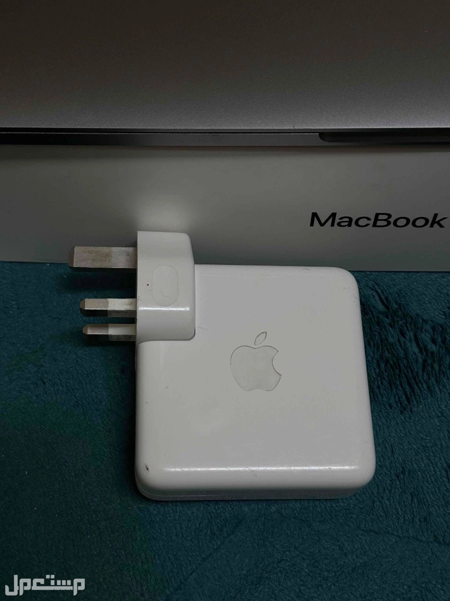 ماك بوك برو 2019 استعمال خفيف في الرياض