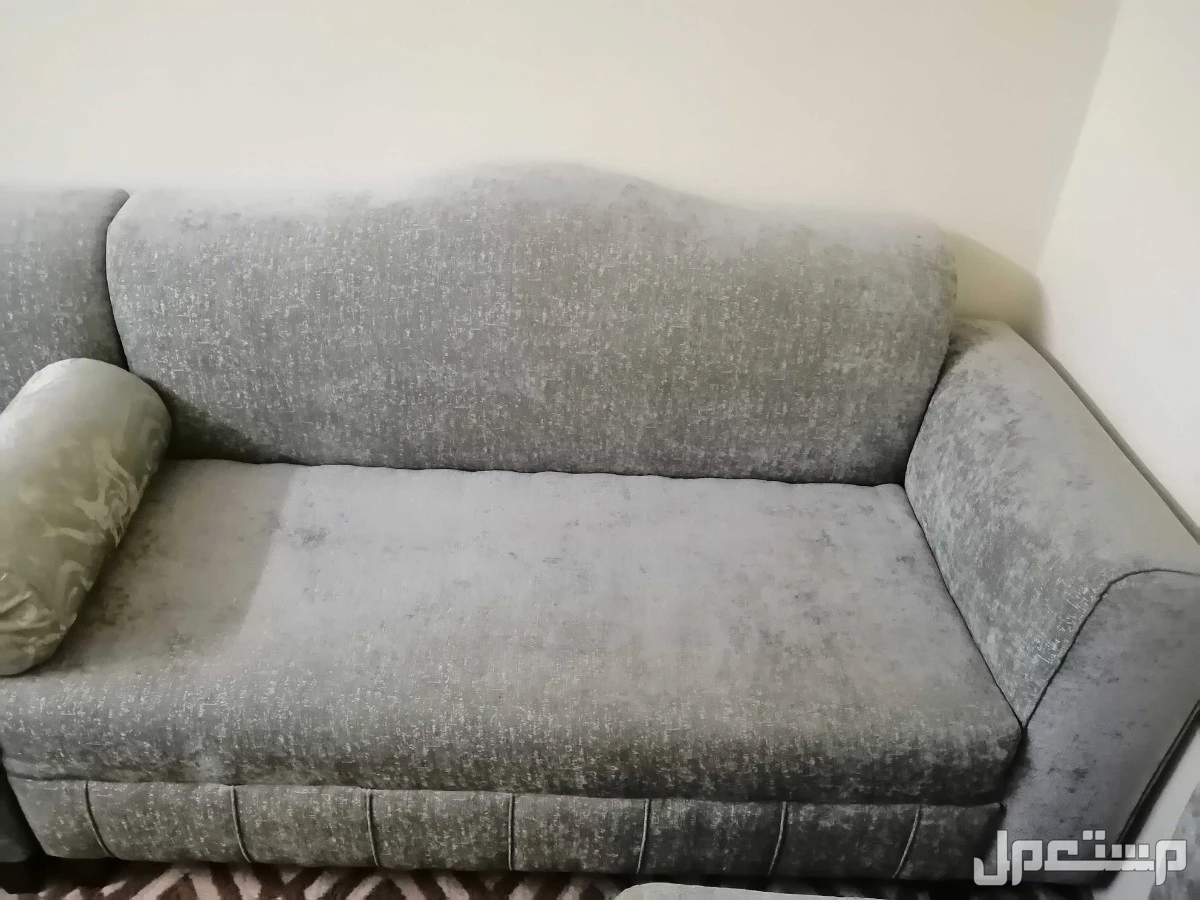 كنب للبيع في في الجموم بسعر 500 ريال سعودي