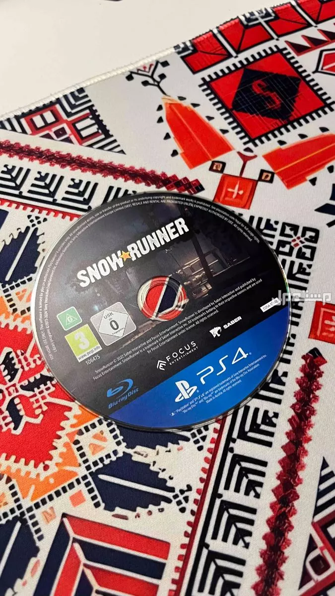 سوني فور سليم مع جميع ملحقاته  مع ماوس باد وماوس وشريط سنونر  وصله ويد اصليه و في احد رفيدة بسعر 1800 ريال سعودي