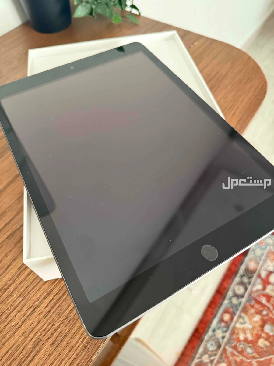 أيباد الجيل التاسع 64 قيقا، الرياض ماركة أبل في الرياض بسعر 700 ريال سعودي