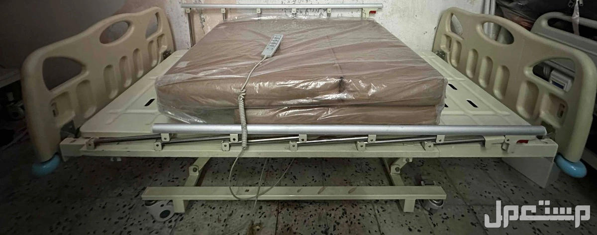 سرير طبي كهربائي للبيع  في الدمام بسعر 700 ريال سعودي