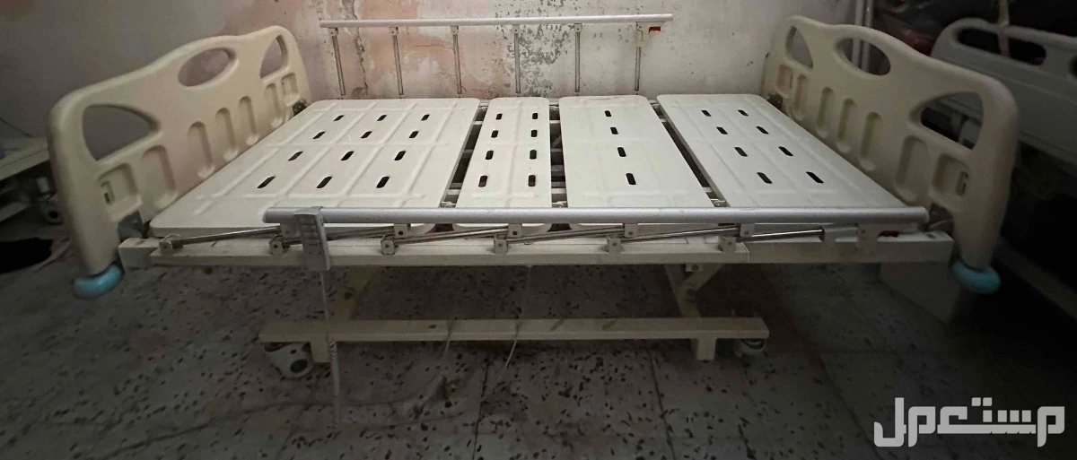 سرير طبي كهربائي للبيع  في الدمام بسعر 700 ريال سعودي