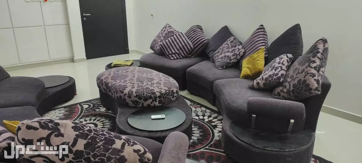 كنب 12 شخص - نظيف جدا - 7 قطع - مشترى من معرض ديموس - حي النهضة قرب حي الخليج