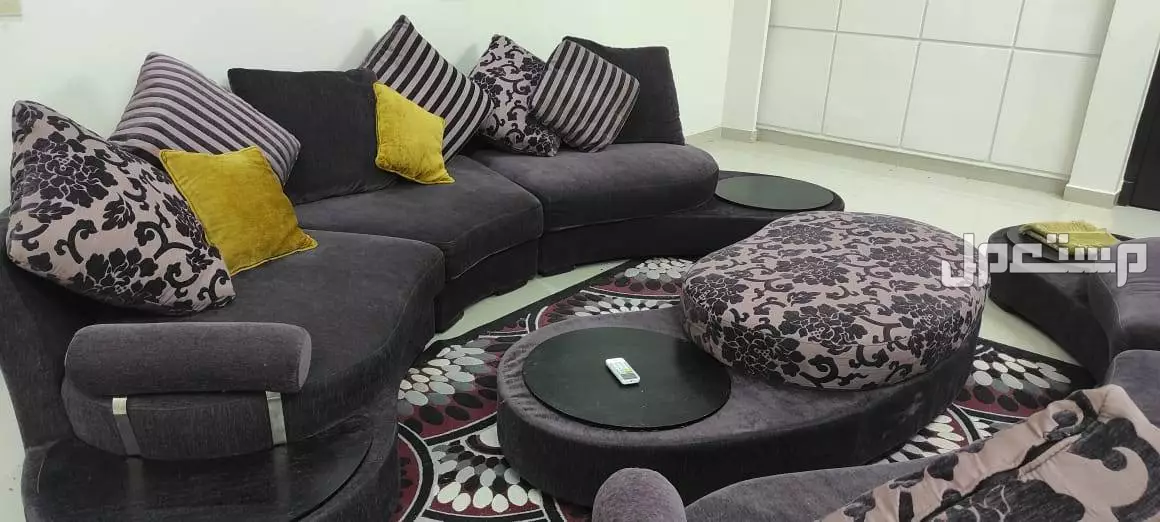 كنب 12 شخص - نظيف جدا - 7 قطع - مشترى من معرض ديموس - حي النهضة قرب حي الخليج