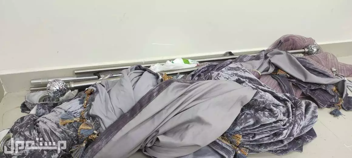 كنب 12 شخص - نظيف جدا - 7 قطع - مشترى من معرض ديموس - حي النهضة قرب حي الخليج