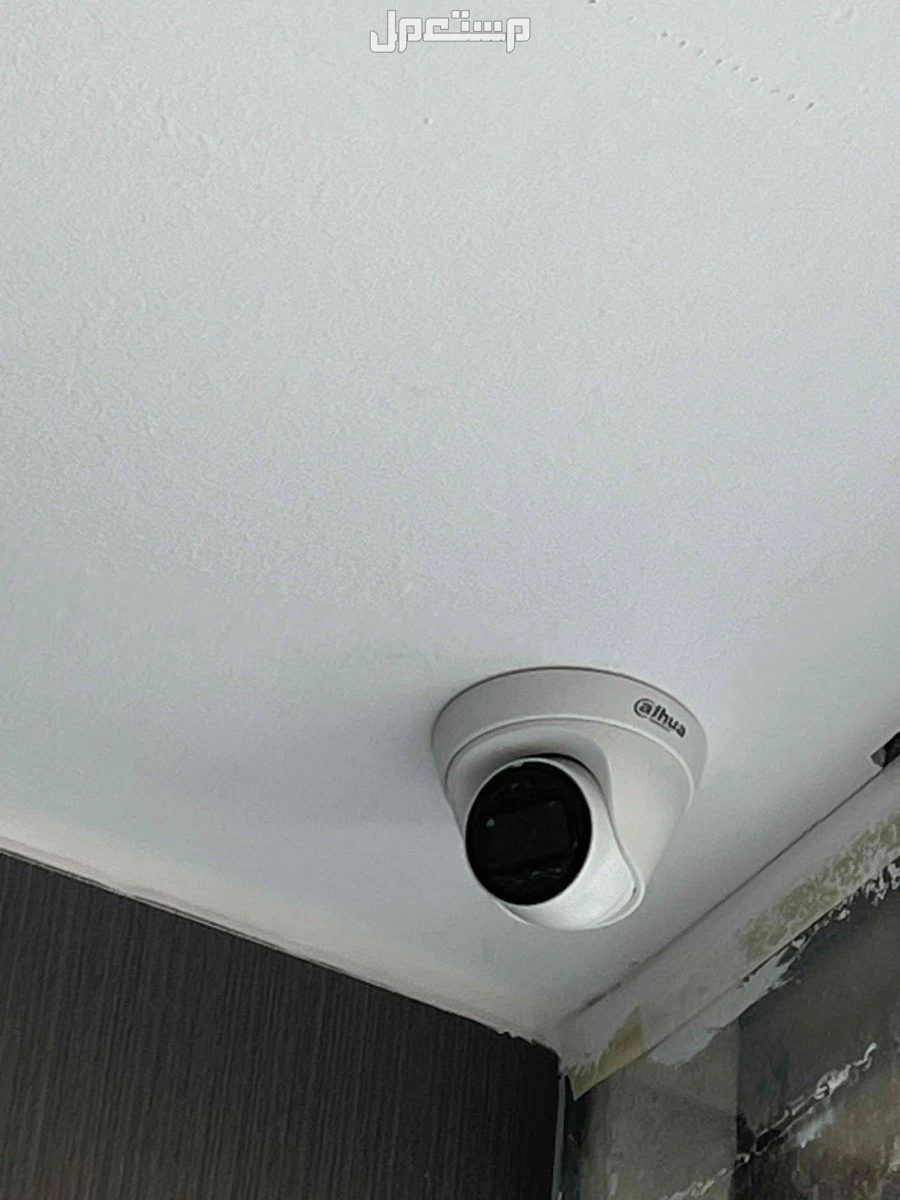 3 كاميرات + شاشه 32 بوصه كلها مالها 5 شهور جديده  في الطائف