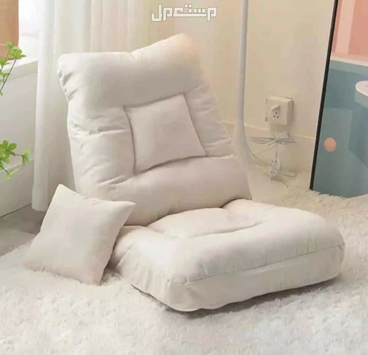 كراسي للبيع  بسعر 300 ريال كل نوع 30 حبه كرسي بسعر 300 ريال 
يوجد 30 حبه من هاذا النوع