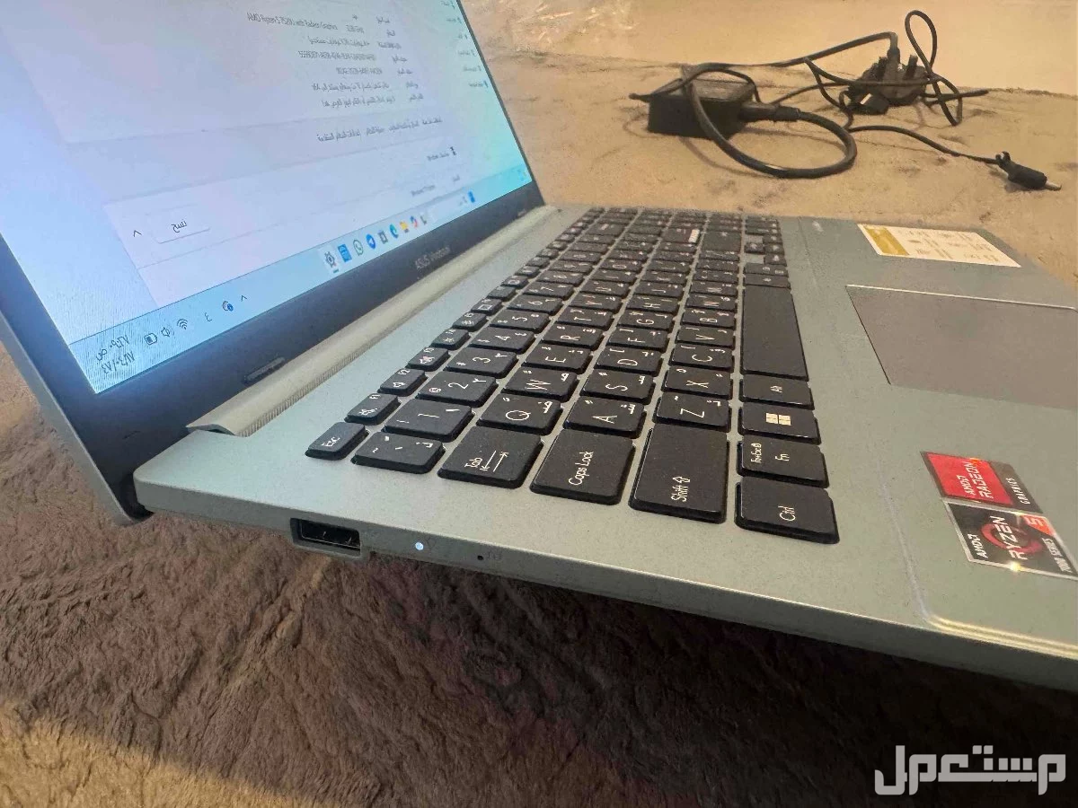 لابتوب اسوس فيفو بوك قو 14/15 نظييف جداً وشبه جديد