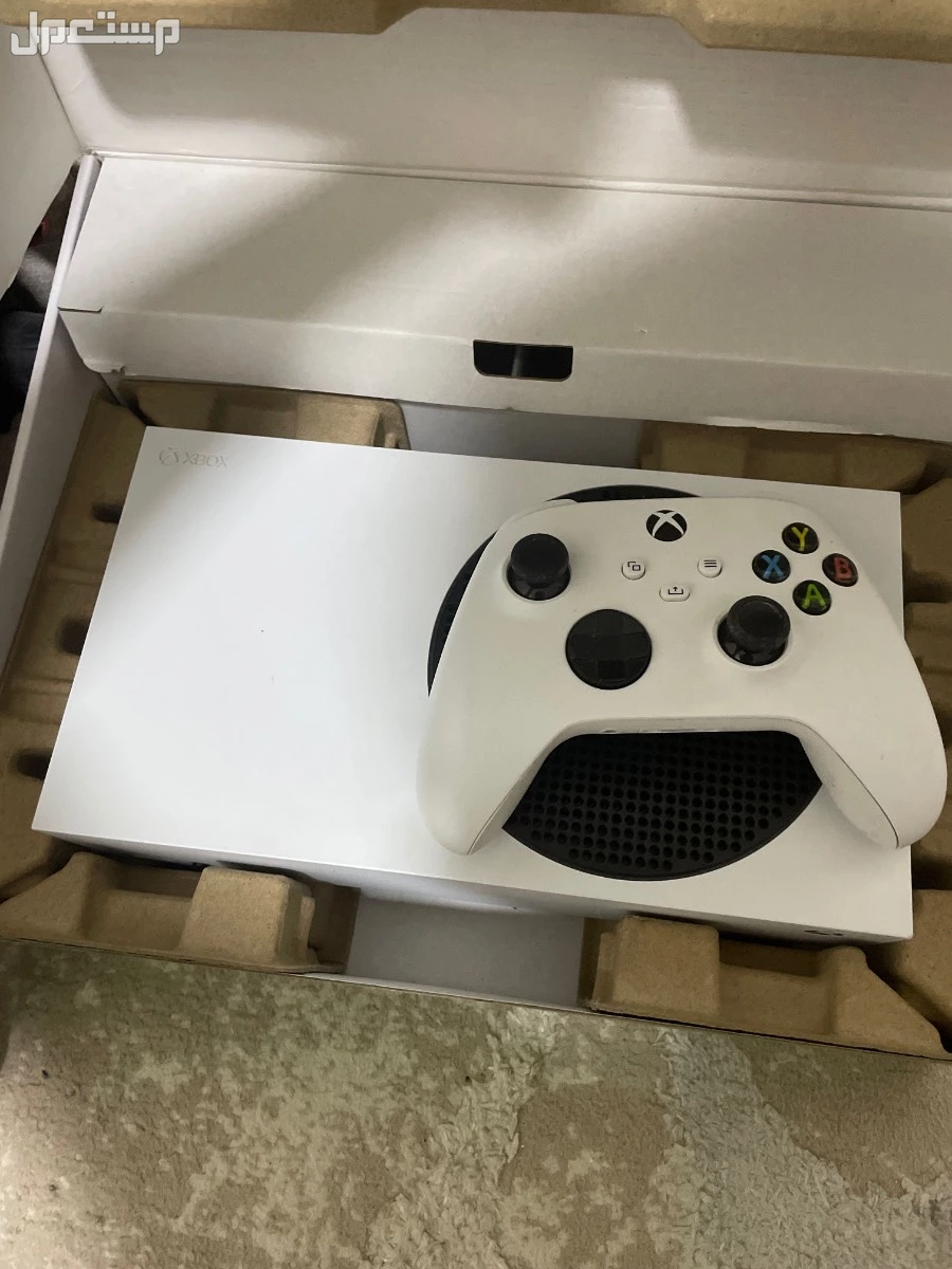 اكسبوكس سيريس اس بكرتونه في الجبيل بسعر 700 ريال سعودي