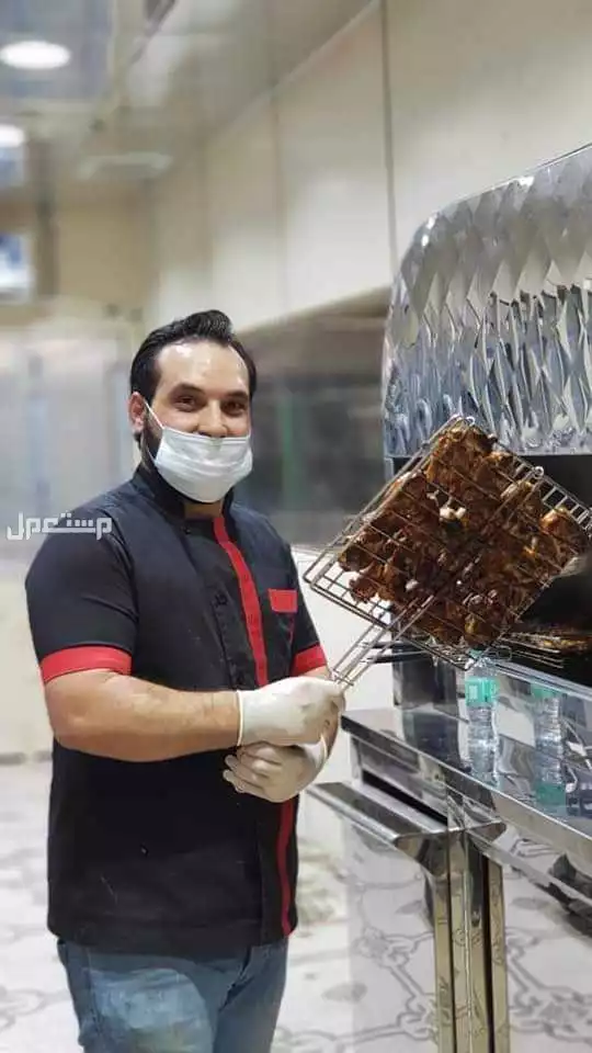 شيف مطبخ تنفيذي Executive chef سوري الجنسية إقامة (ابحث عن عمل) متخصص في المطبخ اللبناني والشامي والارمني والغربي والشرقي والمشاوي والبارد والساخن خبرة 14 عام في مجال الفنادق والمطاعم والشرك