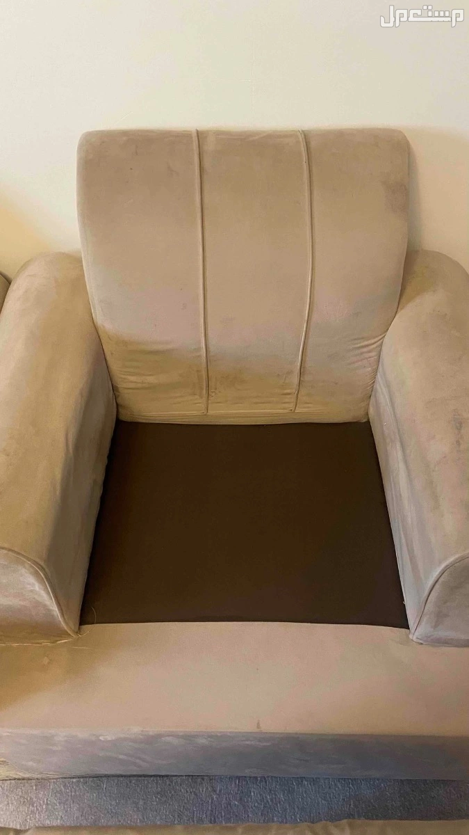 كنب 4 قطع في جدة بسعر 600 ريال سعودي