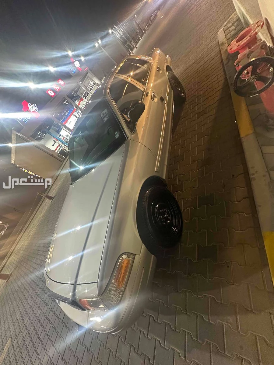 فورد كراون فكتوريا 2001 مستعملة للبيع في جدة بسعر 15 ألف ريال سعودي