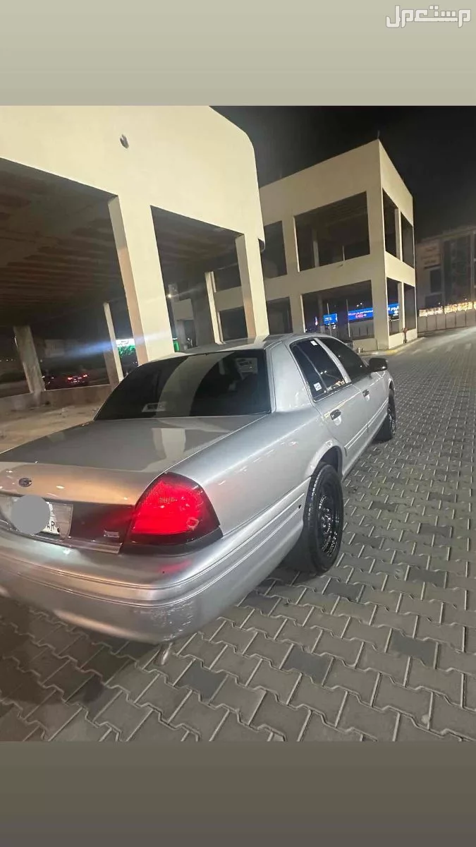 فورد كراون فكتوريا 2001 مستعملة للبيع في جدة بسعر 15 ألف ريال سعودي