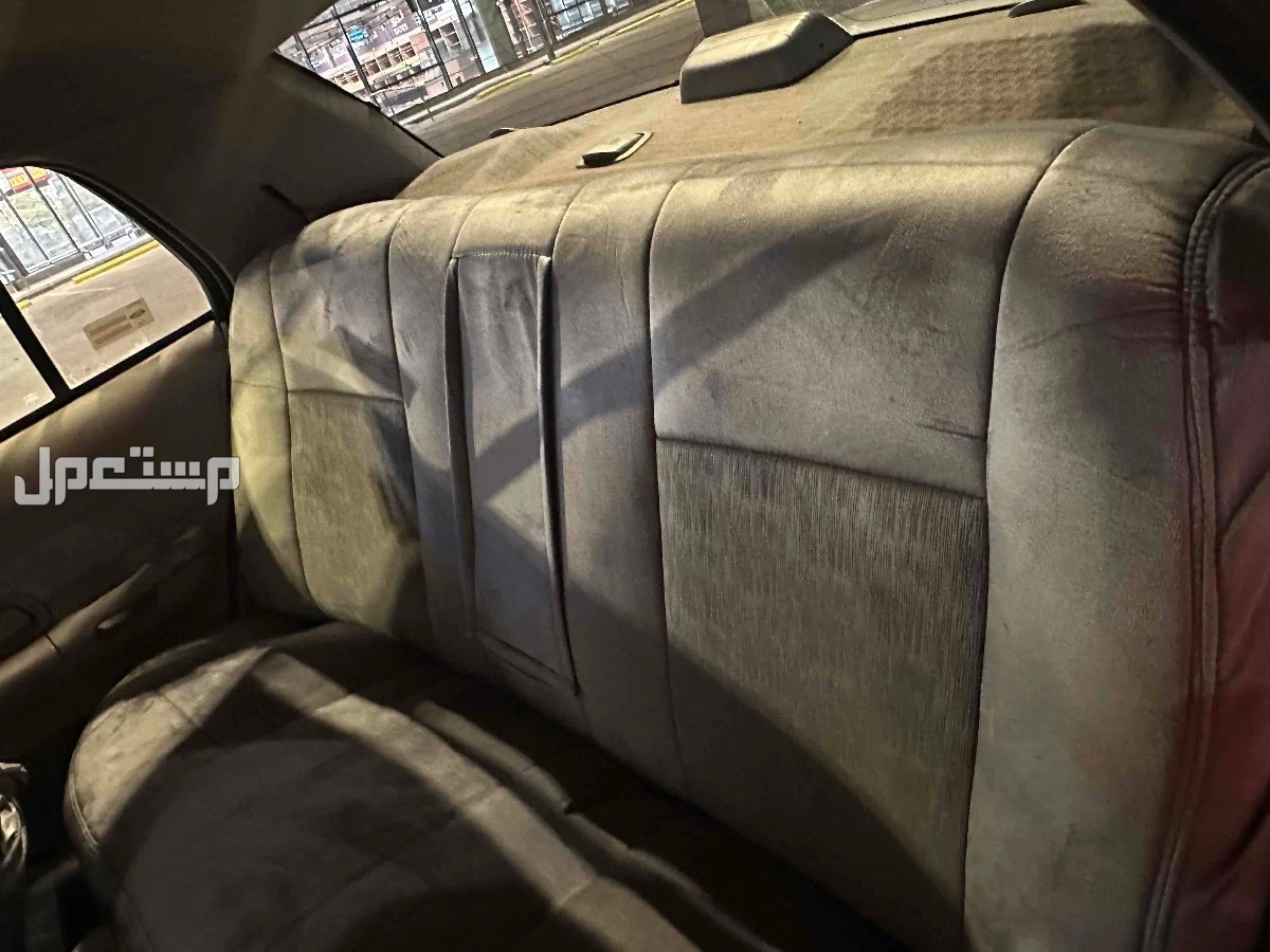 فورد كراون فكتوريا 2001 مستعملة للبيع في جدة بسعر 15 ألف ريال سعودي