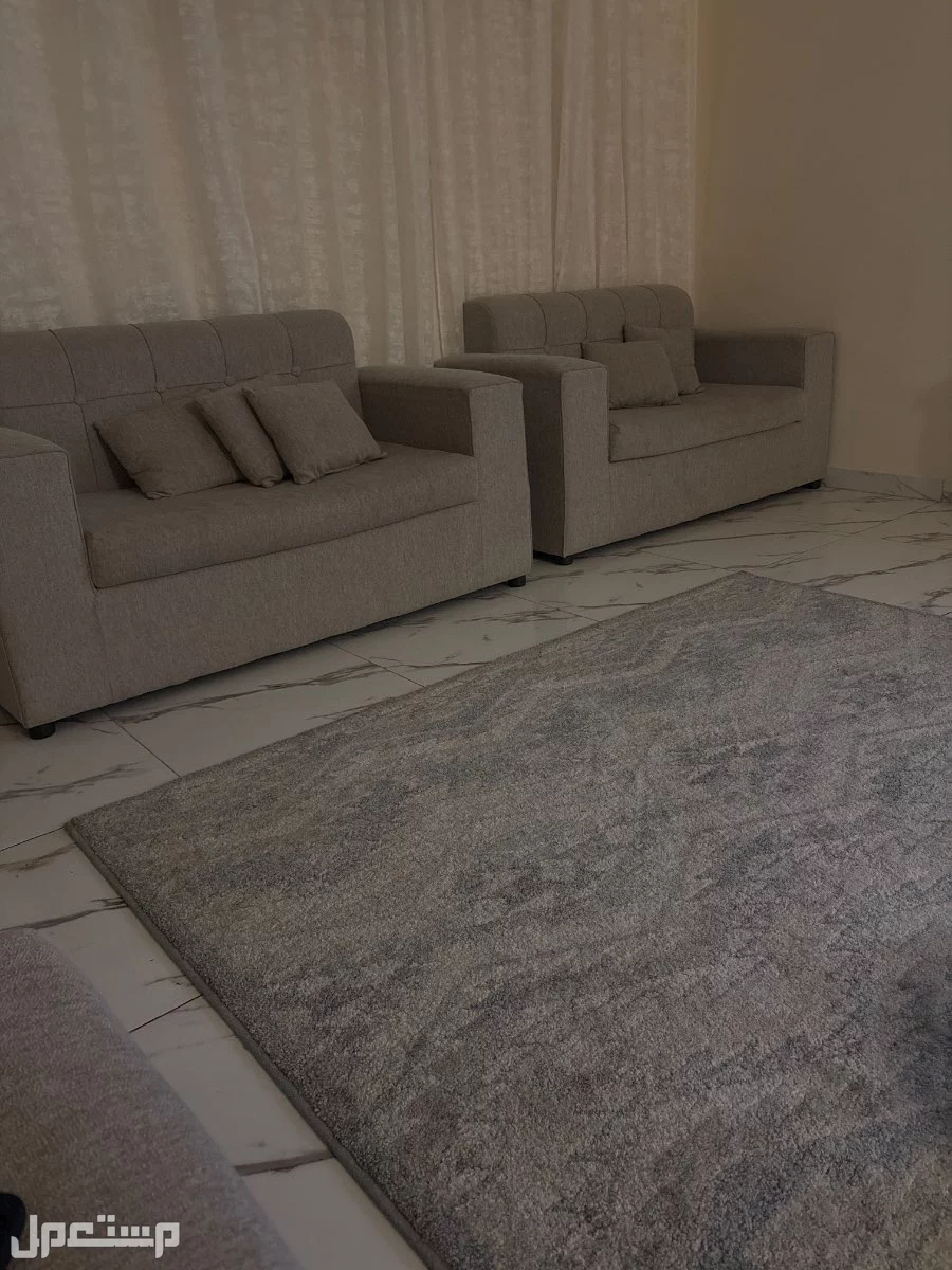 بيع كنب وطاوله وزوليه 1500 كامل