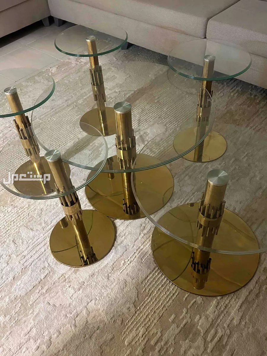 للبيع طاوله قهوه مع طاولات خدمه عدد6 في جدة بسعر 700 ريال سعودي
