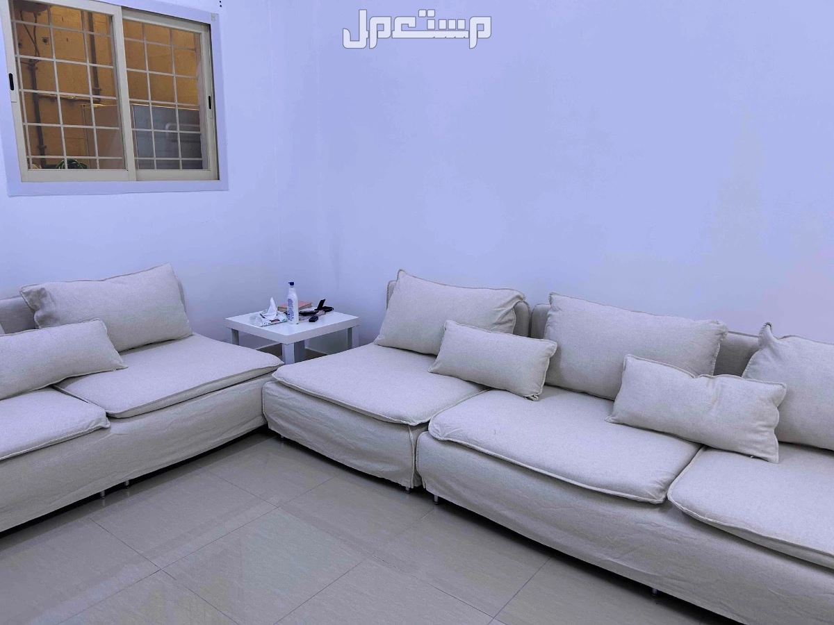 كنب ايكيا ممتاز ومريح مع غطاء اضافي جديد