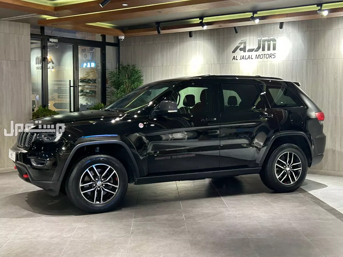 Jeep Grand Cherokee 2018 Used For sale in Riffa at a price of 7900 BHD