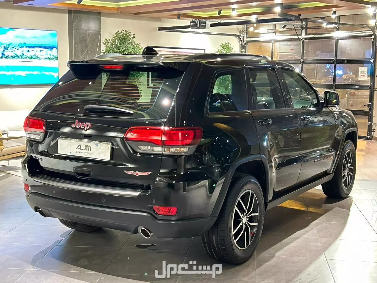 Jeep Grand Cherokee 2018 Used For sale in Riffa at a price of 7900 BHD