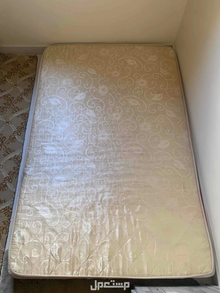 للبيع سرير 120 سم بالمرتبة في الرياض بسعر 120 ريال سعودي