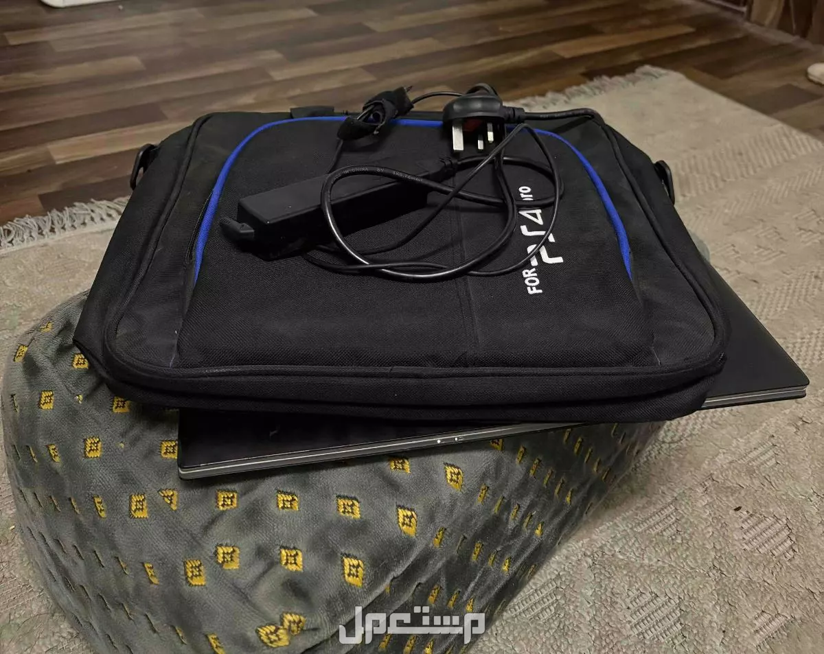 لابتوب للبيع في الرياض بسعر 800 ريال