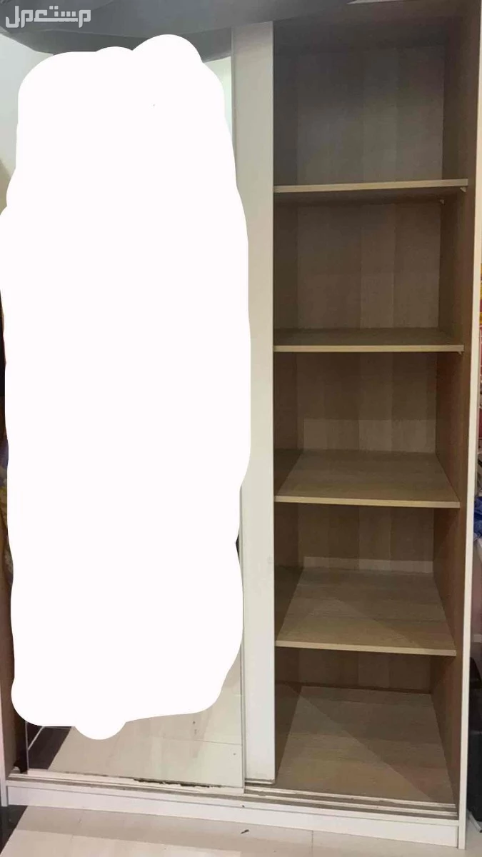 دولاب ملابس من ايكيا بالون الابيض