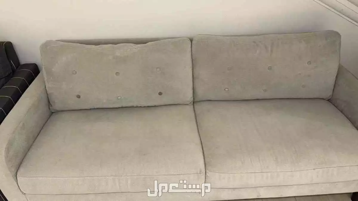 كنب 3 قطع - شمال جدة - السعر 1200 ريال قابل للتفاوض