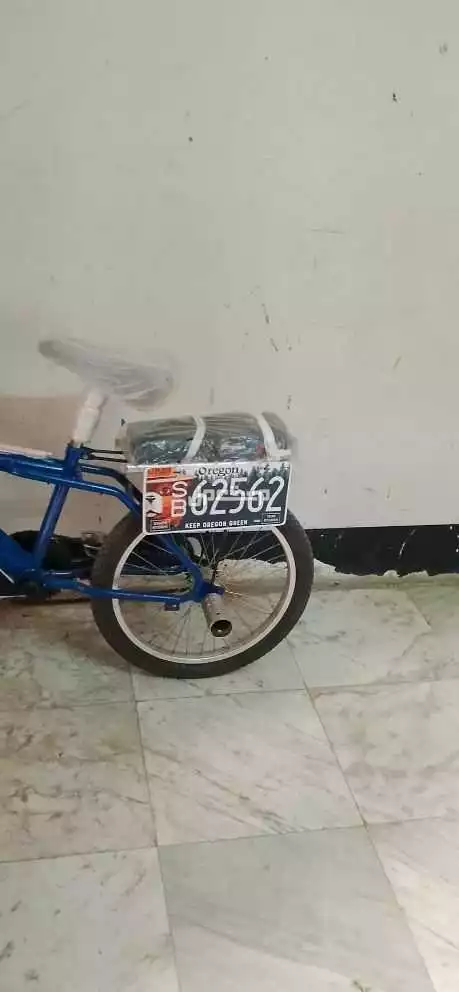 للبيع رامبو مقاس 20 بسعر 250 الدراجه جديده مافيها اي خراب