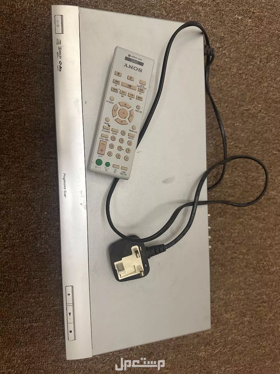 dvd عدد اثنين و جهاز ليز اضائة  في الرياض بسعر 350 ريال سعودي