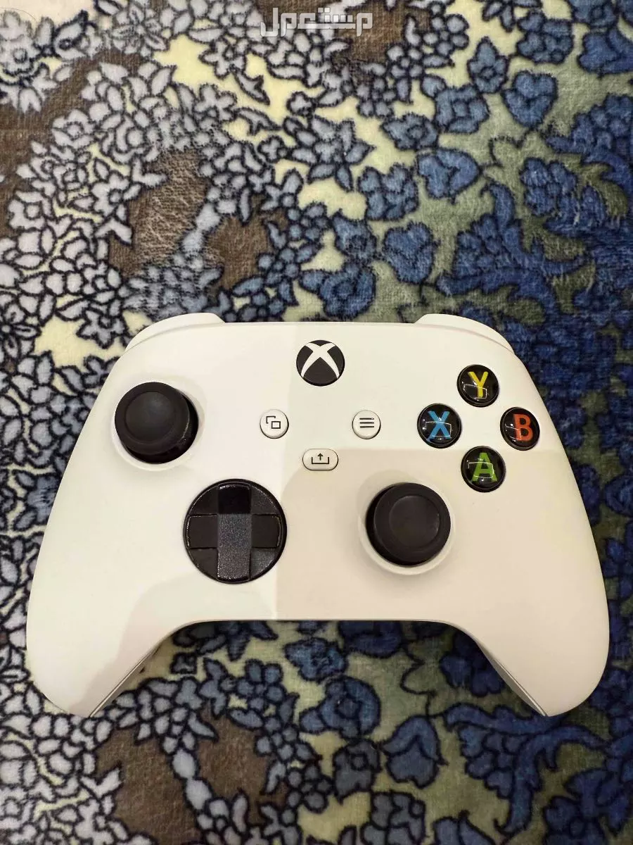 اكس بوكس سيريس اس  في المجمعة بسعر 600 ريال سعودي