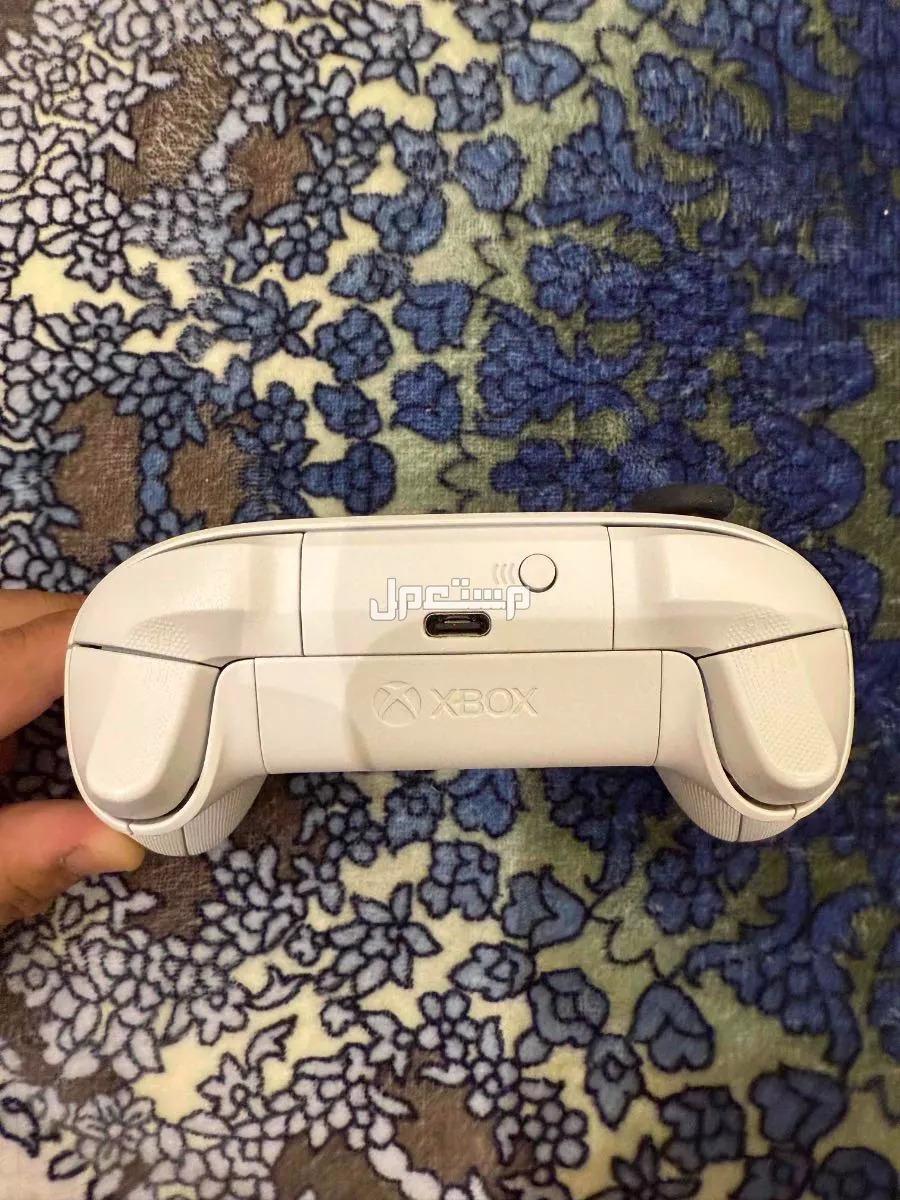 اكس بوكس سيريس اس  في المجمعة بسعر 600 ريال سعودي