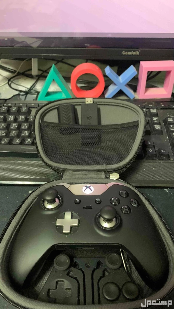 يد اكس بوكس احترافيه  في الخبر بسعر 300 ريال سعودي
