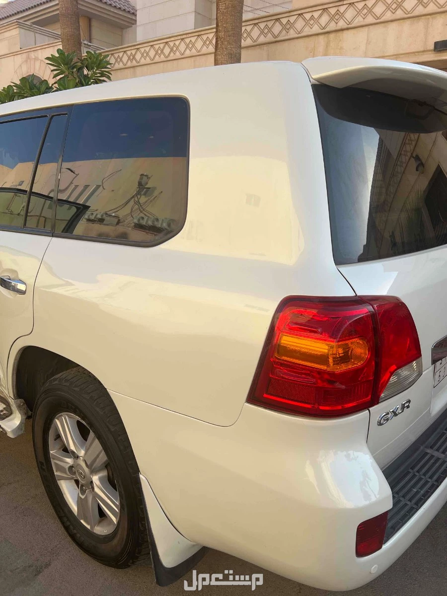 تويوتا لاندكروزر 2014 مستعملة للبيع في الرياض بسعر 85 ألف ريال سعودي