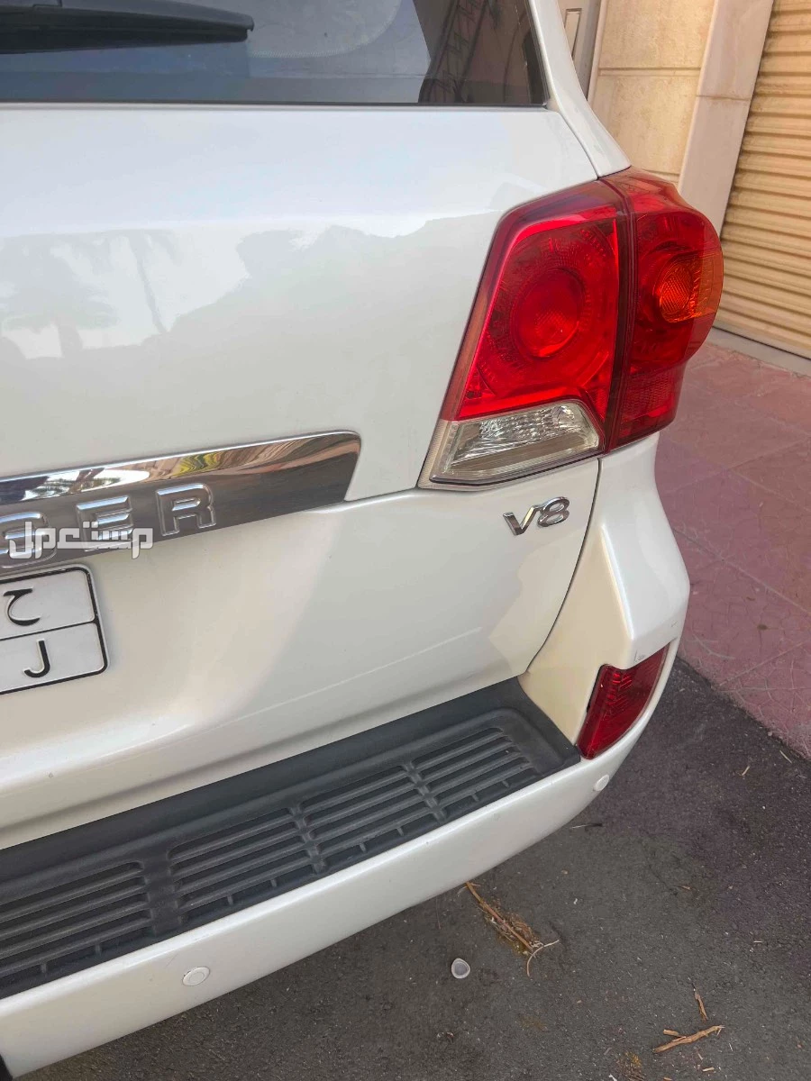 تويوتا لاندكروزر 2014 مستعملة للبيع في الرياض بسعر 85 ألف ريال سعودي